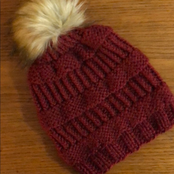Brand New Wine Handcrafted Knitted Hat/Slouch - Picture 1 of 5